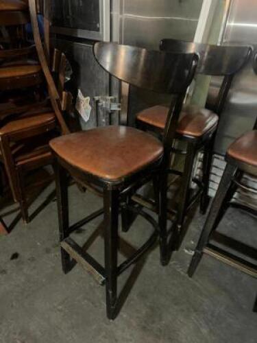 DESCRIPTION (3) 30" WOODEN BAR STOOLS W/ TAN SEAT CUSHIONS LOCATION BAY 7 THIS LOT IS: SOLD BY THE PIECE QTY 3