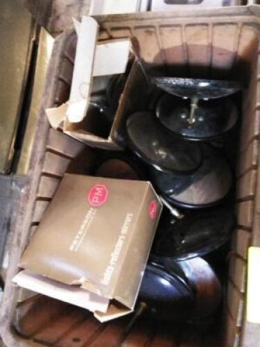 DESCRIPTION: (1) MISC TRAY OF MIRRORS BRAND/MODEL: PETERSON INFORMATION: TRAY NOT INCLUDED QTY: 1