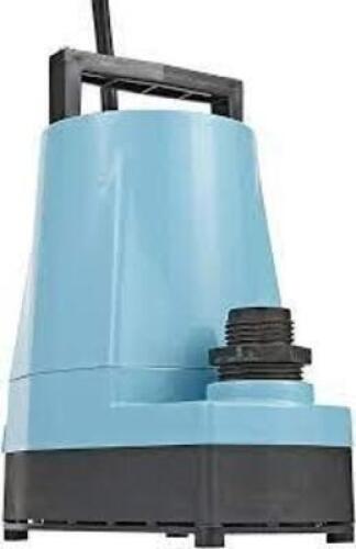 DESCRIPTION: (1) SUBMERSIBLE PUMP BRAND/MODEL: LITTLE GIANT INFORMATION: LIGHT BLUE QTY: 1