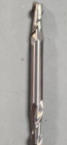 DESCRIPTION: (2) SOLID CARBIDE SQ END MILL BRAND/MODEL: HERTEL 88248158 SIZE: 1/4" DIA 5/8" LOC QTY: 1