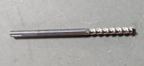 DESCRIPTION: (2) SOLID CARBIDE SQ END MILL BRAND/MODEL: ACCUPRO 07765530 SIZE: 1/8" DIA 3/4" LOC QTY: 2