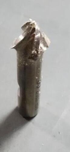 DESCRIPTION: (1) HSS 30* TAPERED END MILL BRAND/MODEL: MADE IN USA Z-202 SIZE: 1/8" SMALL END 1/2" LOC 1/2" SD RETAIL$: $61.76 QTY: 1