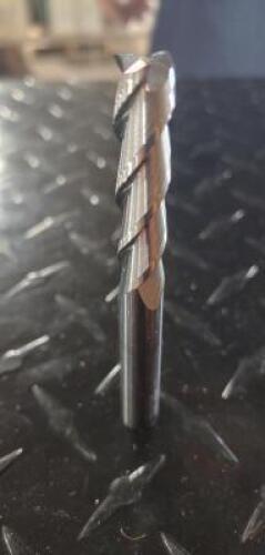 (4) SGS 1/2" DIAM, 1/2" SHANK, CORNER RADIUS END MILL
