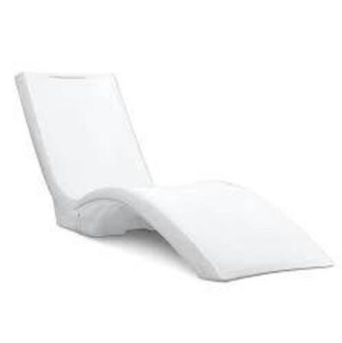 DESCRIPTION: (1) POOLSIDE LOUNGER BRAND/MODEL: STEP 2 INFORMATION: WHITE RETAIL$: $196.83 EA QTY: 1