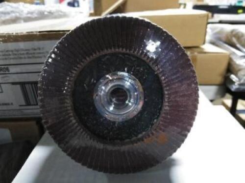 DESCRIPTION: (2) PACKS OF (5) FLAP DISCS BRAND/MODEL: BLACKSTONE INFORMATION: ZIRC SIZE: 4-1/2" X 5/8"-11 QTY: 2