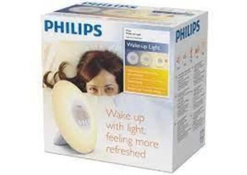 DESCRIPTION: (1) WAKE UP LIGHT BRAND/MODEL: PHILIPS SIZE: ALARM SNOOZE AND 10 BRIGHTNESS LEVEL RETAIL$: $59.99 EA QTY: 1