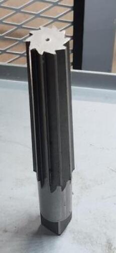 DESCRIPTION: (1) HSS 4MT FINISHING REAMER BRAND/MODEL: VC 02057040 SIZE: #4 RETAIL$: $198.25 QTY: 1