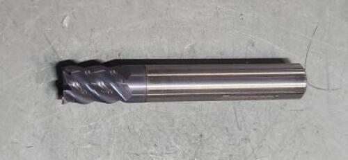 DESCRIPTION: (2) SOLID CARBIDE SQ END MILL BRAND/MODEL: ACCUPRO 00052647 SIZE: 5/16" DIA 7/16" LOC RETAIL$: $27.61 QTY: 2