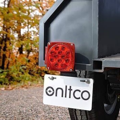 DESCRIPTION: (1) SUBMERSIBLE TRAILER LIGHT KIT BRAND/MODEL: TOW SMART INFORMATION: RED SIZE: STOP / TURN / TAIL RETAIL$: $29.99 EA QTY: 1