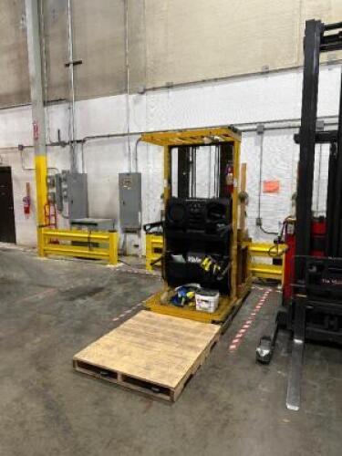 YALE OS030ECN24TE095 NARROW AISLE ELECTRIC FORKLIFT