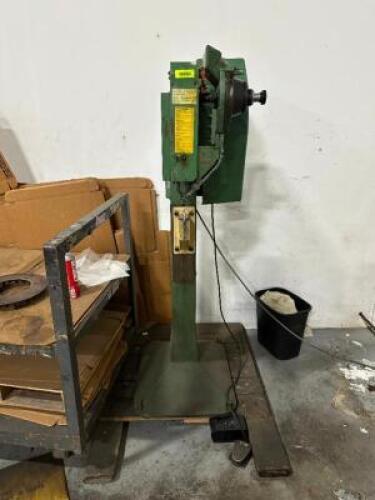MILFORD 256 RIVET MACHINE