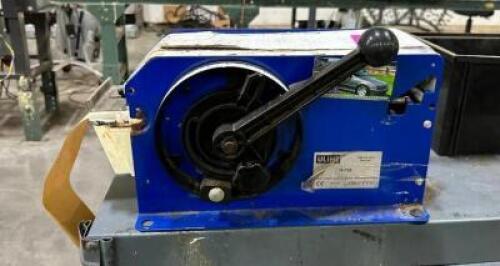 MANUAL KRAFT TAPE DISPENSER