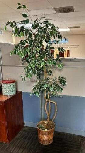 ARTIFICIAL PLANT
