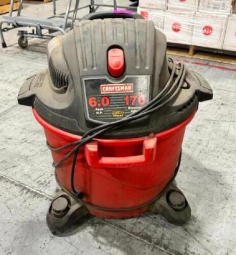 WET/DRY VAC