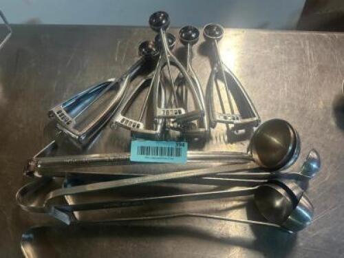 (1) LOT OF ASSORTED SMALL WARES.