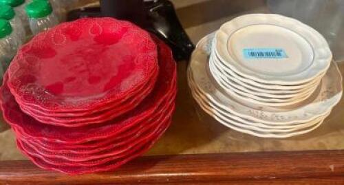 (1) SET OF WHITE AND RED DINNER AND SALAD PLATES.