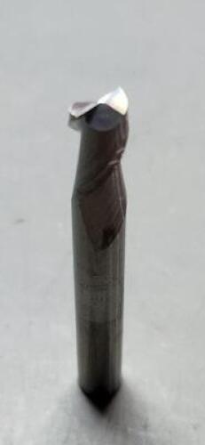 DESCRIPTION: (2) SOLID CARBIDE SQ END MILL BRAND/MODEL: ACCUPRO 07764764 SIZE: 1/4" DIA 3/8" LOC QTY: 2