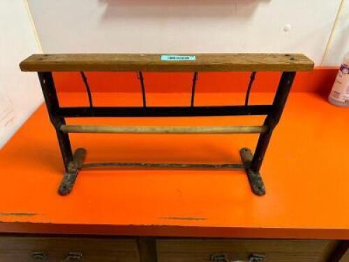 18" ROLLED DELI PAPER DISPENSER W/ METAL STAND.