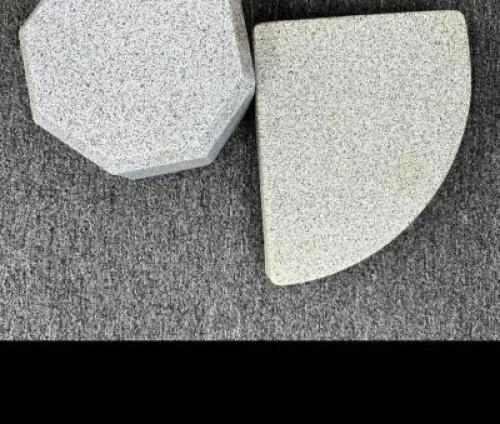BOX OF BAKERY DISPLAY RISERS