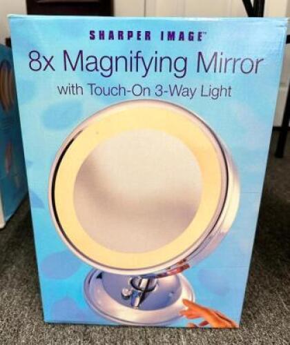 8X MAGNIFYING MIRROR W/ LIGHT