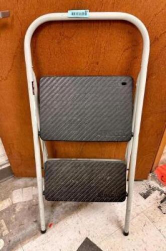 STEPLADDER