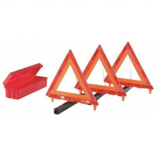 DESCRIPTION: (1) ROADSIDE EMERGENCY KIT WITH WARNING TRIANGLE BRAND/MODEL: CORTINA #1EKU3 RETAIL$: $45.36 TOTAL QTY: 1