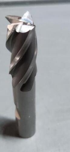 DESCRIPTION: (1) COBALT SQ END MILL BRAND/MODEL: OSG 00609545 SIZE: 7/16" DIA 1" LOC RETAIL$: $26.65 QTY: 1