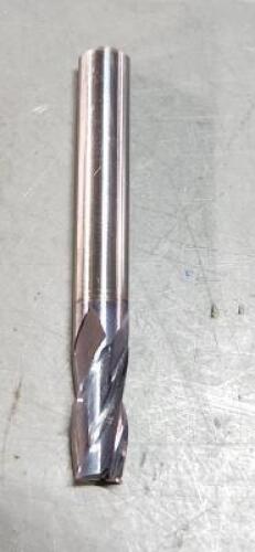 DESCRIPTION: (1) SOLID CARBIDE SQ END MILL BRAND/MODEL: HERTEL 74453069 SIZE: 1/4" DIA 1/2" LOC QTY: 1