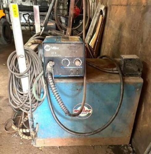 MILLER CP-250TS WELDER W/ 22A WIRE FEEDER