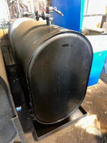 300 GALLON OIL TANK