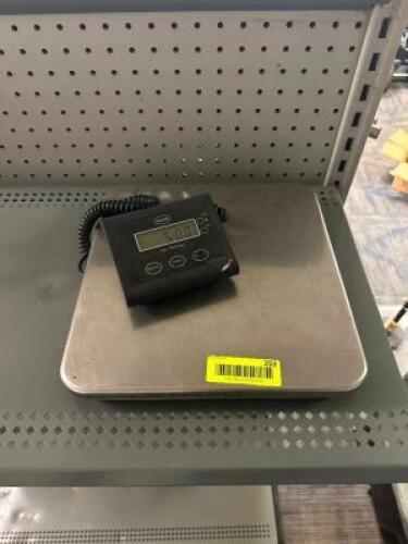 ELECTRONIC SCALE