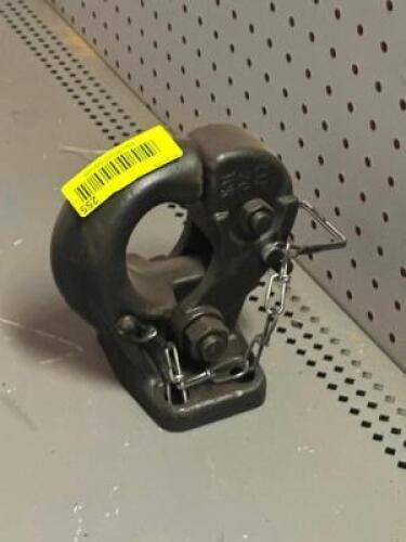 TRAILER HOOK