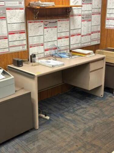 5 FT. METAL DESK