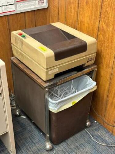 PAPER SHREDDER WITH ROLLING STAND AND WASTE BIN