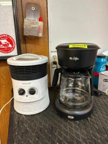 COFFEE MAKER AND SMALL APPLIANCE