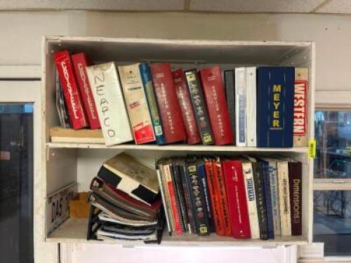 LARGE GROUP OF INDUSTRY SPECIFIC MANUALS