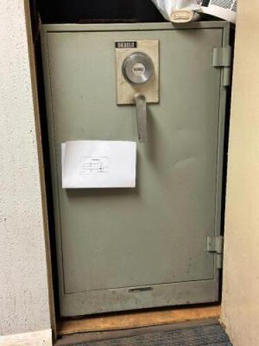DIEBOLD COMBINATION SAFE