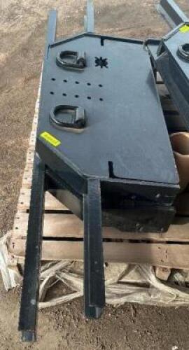 (2) HEAVY DUTY HITCH MOUNTS FOR TRUCKS