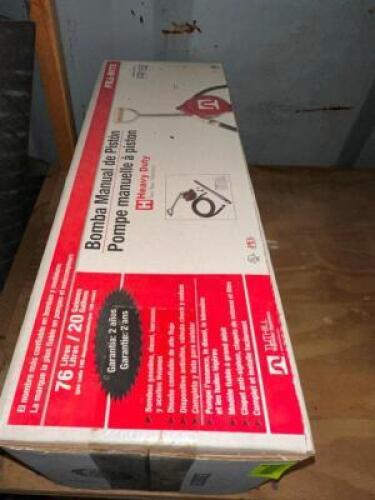 HEAVY DUTY BARREL PUMP - NEW IN BOX