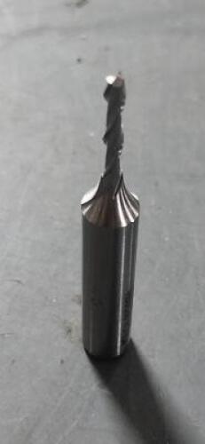 DESCRIPTION: (1) COBALT SQ END MIL BRAND/MODEL: HERTEL 84510288 INFORMATION: 1/8" dia 3/4" ;LOC QTY: 1