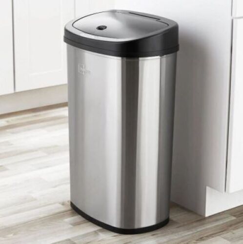 DESCRIPTION: (1) MOTION ACTIVATED TRASH CAN INFORMATION: STAINLESS QTY: 1