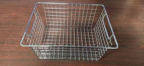 DESCRIPTION: (3) BOXES OF (3) BASKETS SIZE: LARGE BASKETS RETAIL$: $46.00 EA QTY: 3