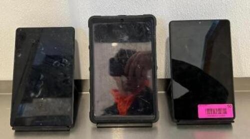 (3) LENOVO TABLETS WITH STANDS