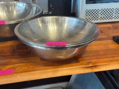 (4) - STAINLESS MIXING BOWLS