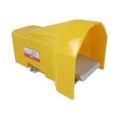 DESCRIPTION: (1) 3-WAY SPRING WITH GUARD FOOT PEDAL VALVE BRAND/MODEL: INGERSOLL RAND #M252TS INFORMATION: YELLOW RETAIL$: $139.24 EA QTY: 1