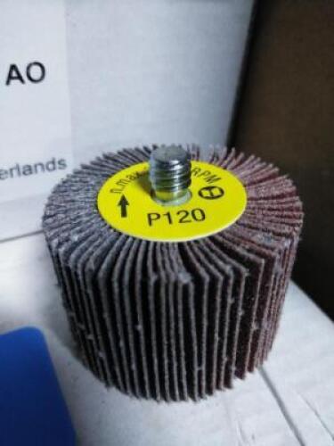 DESCRIPTION: (3) BOXES OF (10) PREMIUM FLAP WHEELS BRAND/MODEL: 809775-26969 INFORMATION: GRIT 120, ALUMINUM OXIDE SIZE: 1 1/2" X 1" X 1/4" QTY: 3