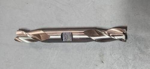 DESCRIPTION: (1) HSS SQ END MILL BRAND/MODEL: HERTEL 87151130 SIZE: 1/2" DIA 1" LOC RETAIL$: $50.43 QTY: 1