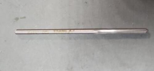DESCRIPTION: (1) HSS SF/SS CHUCKING REAMER BRAND/MODEL: MADE IN USA 30159586 SIZE: .1220" RETAIL$: $38.06 QTY: 1