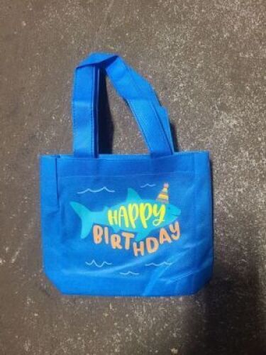 DESCRIPTION: (5) BAGS OF (20) HAPPY BIRTHDAY GIFT BAGBRAND/MODEL: BLUE WITH SHARK ON ITQTY: 5