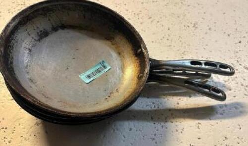 (3) 10" SKILLETS